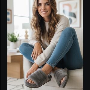 Ugg fluff yeah slides Sz 6 new